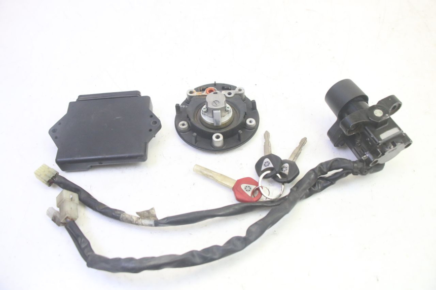 photo de KIT SERRURE CLE CDI NEIMAN YAMAHA FJR ABS 1300 (2006 - 2012) - Détail de la pièce