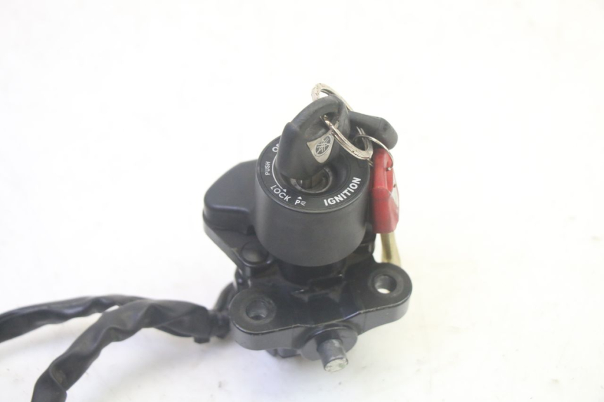 photo de KIT SERRURE CLE CDI NEIMAN YAMAHA FJR ABS 1300 (2006 - 2012) - Points de fixation