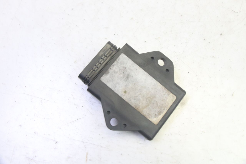 photo de KIT SERRURE CLE CDI NEIMAN YAMAHA FZ6 N FAZER 600 (2004 - 2006) - Vue rapprochée