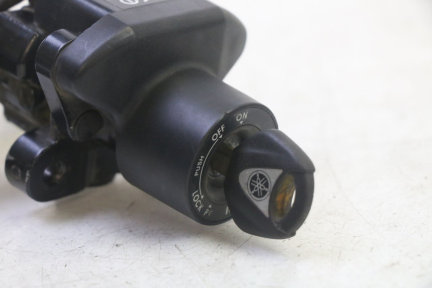 photo de KIT SERRURE CLE CDI NEIMAN YAMAHA FZ6 N FAZER 600 (2004 - 2006) - Vue d’ensemble