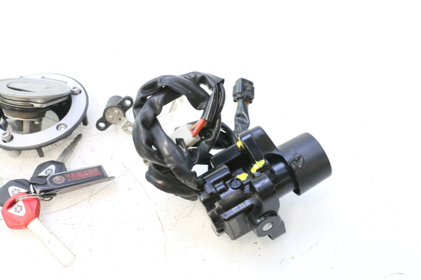 photo de KIT SERRURE CLE CDI NEIMAN YAMAHA FZ8 800 (2010 - 2016) - Photo complémentaire