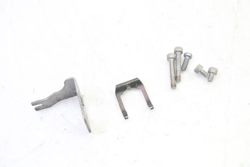 photo de KIT SERRURE CLE CDI NEIMAN BMW G310 R 310 (2016 - 2020) - Vue rapprochée