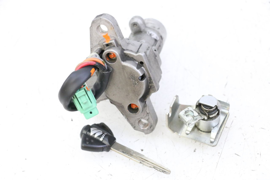 photo de KIT SERRURE CLE CDI NEIMAN SUZUKI GSR 750 (2011 - 2017) - Vue d’ensemble