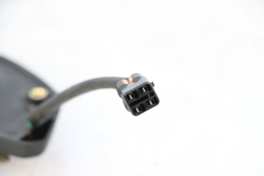 photo de KIT SERRURE CLE CDI NEIMAN SUZUKI GSR 750 (2011 - 2017) - Points de fixation