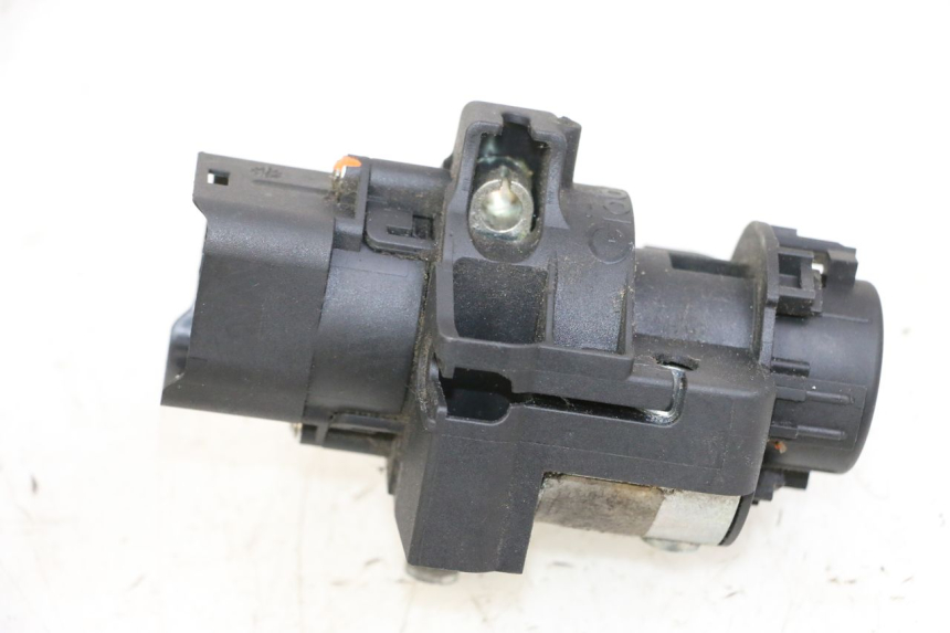 photo de KIT SERRURE CLE CDI NEIMAN PIAGGIO MP3 500 (2014 - 2017) - Marquages et références