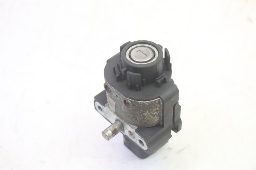 photo de KIT SERRURE CLE CDI NEIMAN PIAGGIO MP3 RL 250 (2006 - 2010) - Vue produit