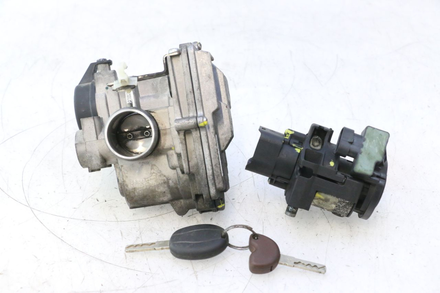 photo de KIT SERRURE CLE CDI NEIMAN PIAGGIO MP3 500 (2016 - 2018) - Détails caractéristiques