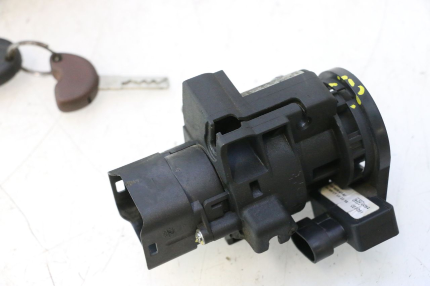 photo de KIT SERRURE CLE CDI NEIMAN PIAGGIO MP3 500 (2016 - 2018) - Photo complémentaire