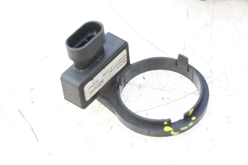photo de KIT SERRURE CLE CDI NEIMAN PIAGGIO MP3 500 (2016 - 2018) - Vue d’ensemble