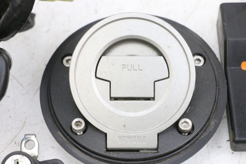 photo de KIT SERRURE CLE CDI NEIMAN YAMAHA MT-07 MT07 ABS 700 (2018 - 2020) - Détail de la pièce