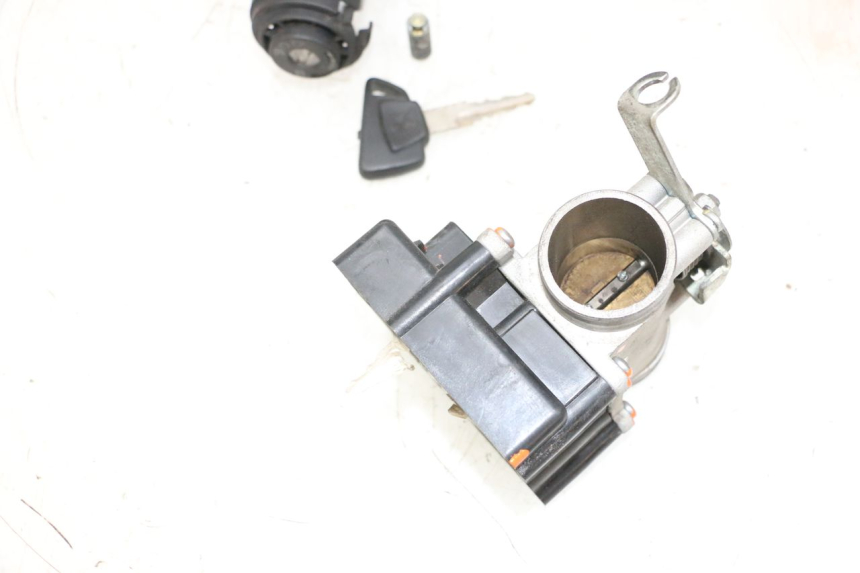 photo de KIT SERRURE CLE CDI NEIMAN PEUGEOT SATELIS 125 (2013 - 2018) - Autre angle de vue