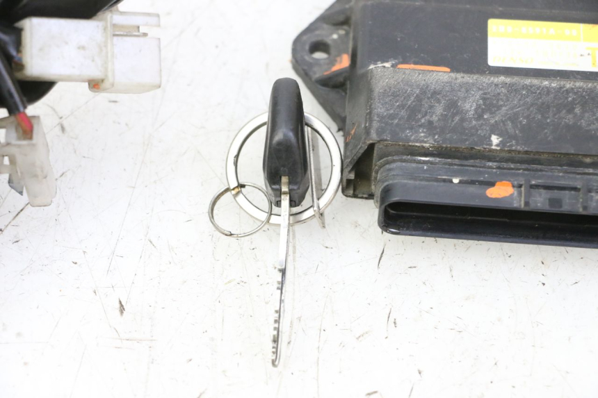 photo de KIT SERRURE CLE CDI NEIMAN YAMAHA TDM ABS 900 (2002 - 2014) - Détails caractéristiques