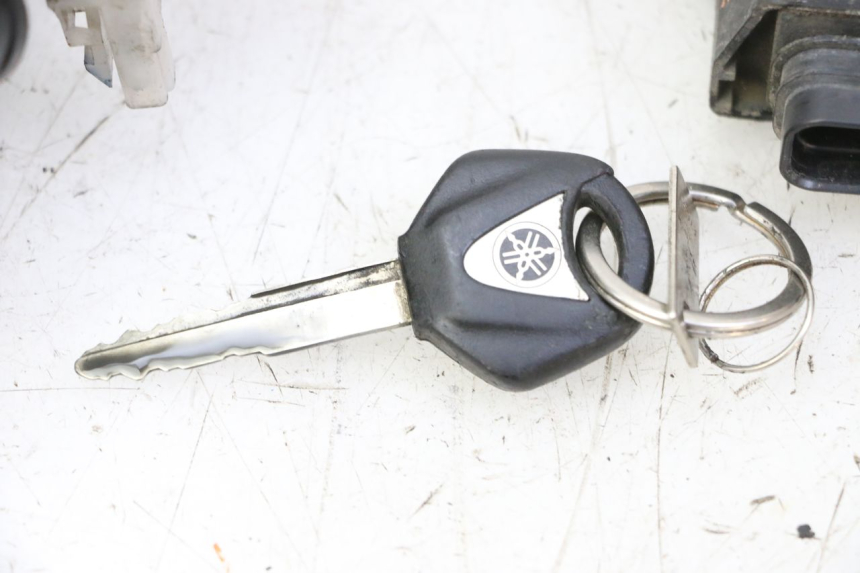 photo de KIT SERRURE CLE CDI NEIMAN YAMAHA TDM ABS 900 (2002 - 2014) - Zoom composants