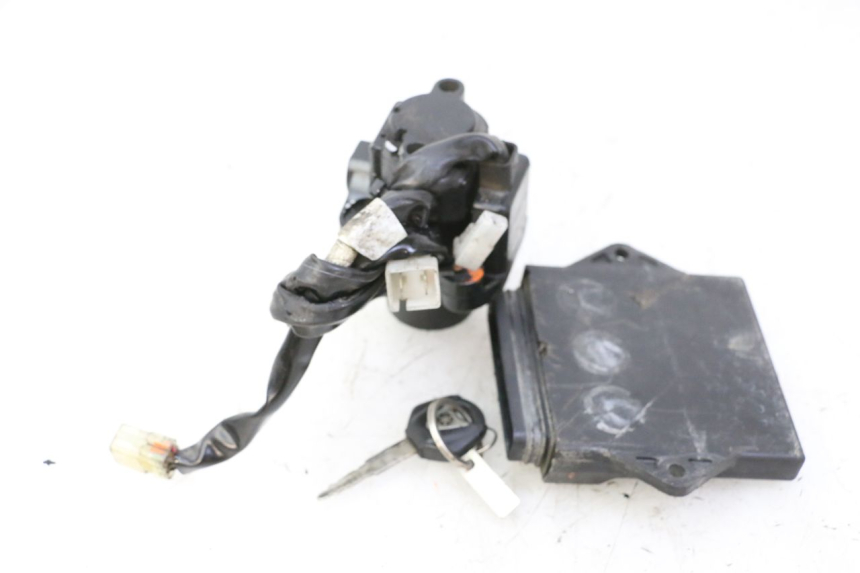 photo de KIT SERRURE CLE CDI NEIMAN YAMAHA TDM ABS 900 (2002 - 2014) - Points de fixation