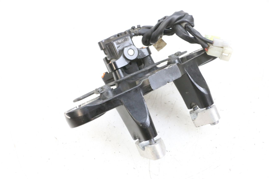 photo de KIT SERRURE CLE CDI NEIMAN YAMAHA TDM ABS 900 (2002 - 2014) - Points de fixation