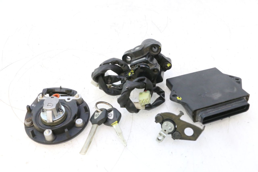 photo de KIT SERRURE CLE CDI NEIMAN YAMAHA TDM ABS 900 (2002 - 2014) - Inspection visuelle