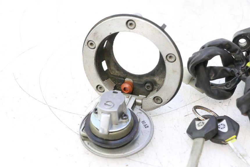 photo de KIT SERRURE CLE CDI NEIMAN YAMAHA TDM ABS 900 (2002 - 2014) - Focus structure