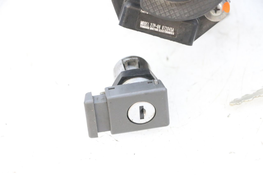 photo de KIT SERRURE CLE CDI NEIMAN YAMAHA X-MAX XMAX 125 (2010 - 2013) - Zoom composants