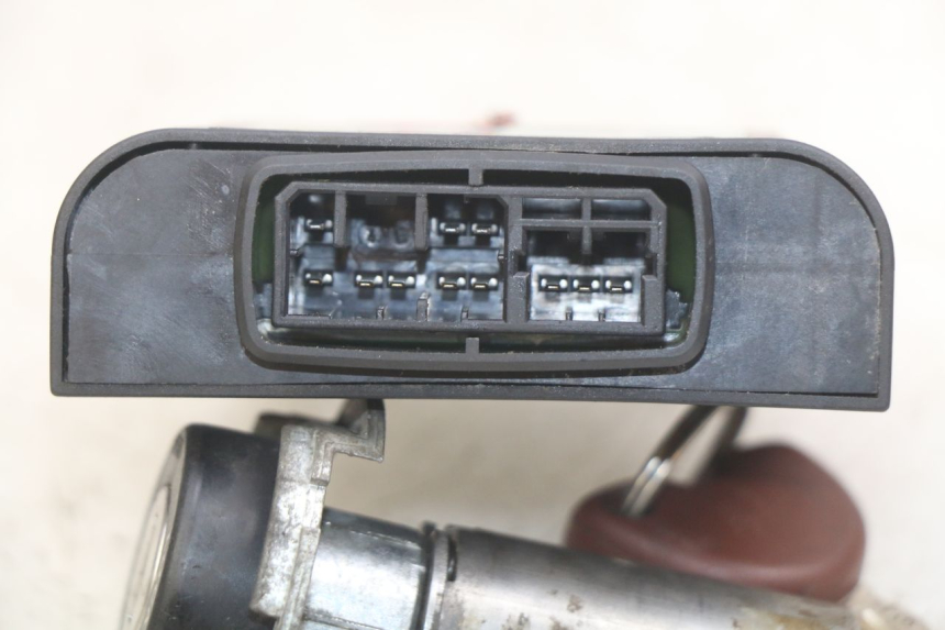 photo de KIT SERRURE CLE CDI NEIMAN PIAGGIO X9 EVOLUTION 125 (2003 - 2007) - Zoom état d’usage