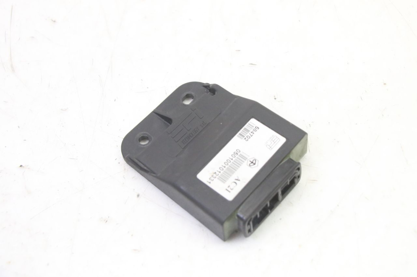 photo de KIT SERRURE CLE CDI NEIMAN PIAGGIO X9 EVOLUTION 125 (2003 - 2007) - Gros plan technique