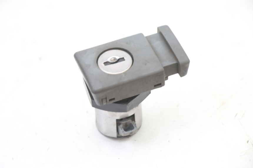 photo de KIT SERRURE CLE CDI NEIMAN YAMAHA X-MAX XMAX ABS 250 (2010 - 2014) - Inspection visuelle