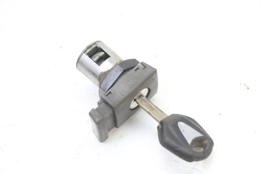 photo de KIT SERRURE CLE CDI NEIMAN YAMAHA X-MAX XMAX ABS 250 (2010 - 2014) - Focus structure