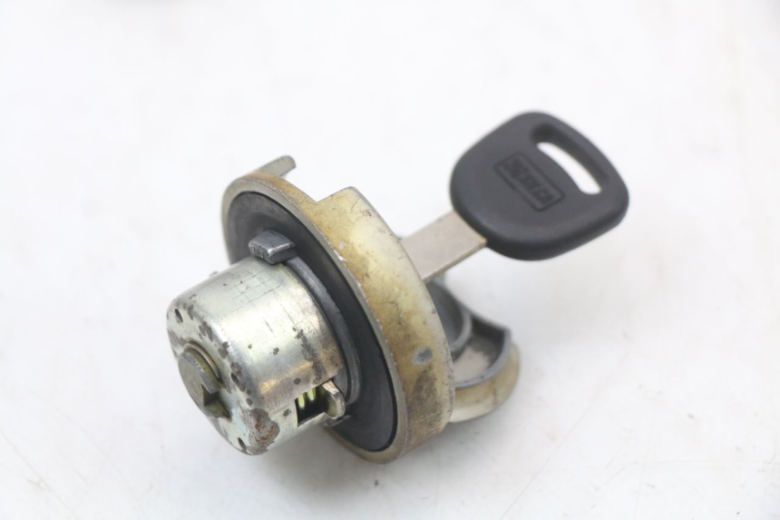 photo de KIT SERRURE CLE NEIMAN KYMCO AGILITY 4T 50 (2005 - 2018) - Marquages et références