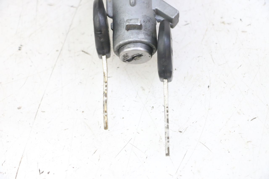 photo de KIT SERRURE CLE NEIMAN KYMCO AGILITY 4T 50 (2005 - 2018) - Détail de la pièce