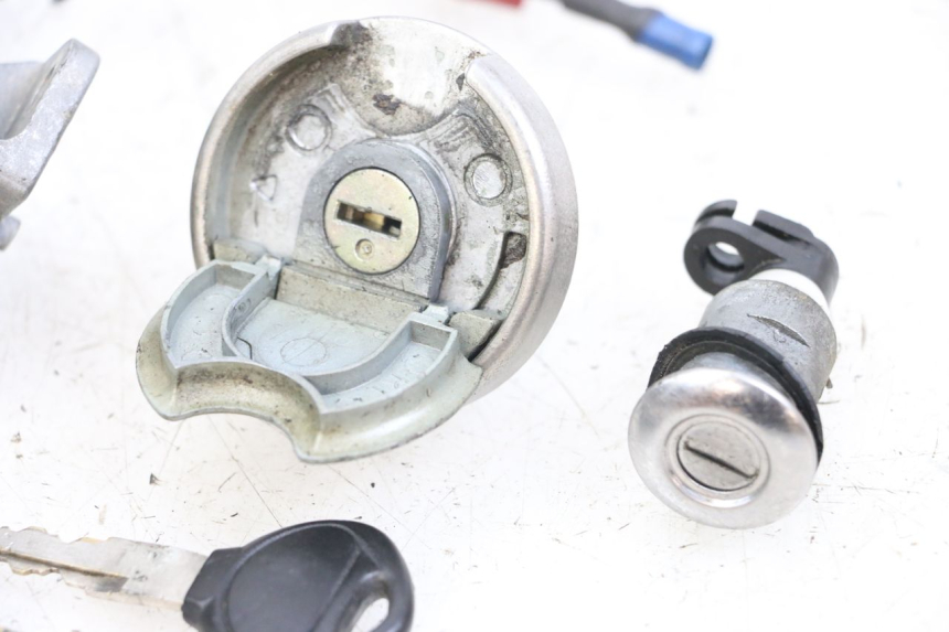 photo de Ensemble de serrure avec clé Neiman KYMCO AGILITY RS 4T 50 (2009 - 2013) - Détails caractéristiques