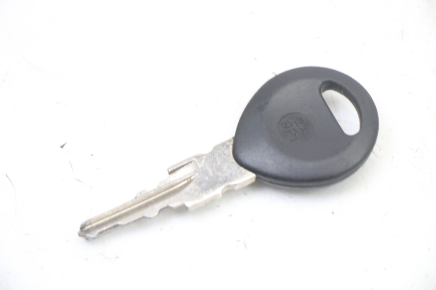 photo de KIT SERRURE CLE NEIMAN BMW C1 125 (2000 - 2003) - Points de fixation