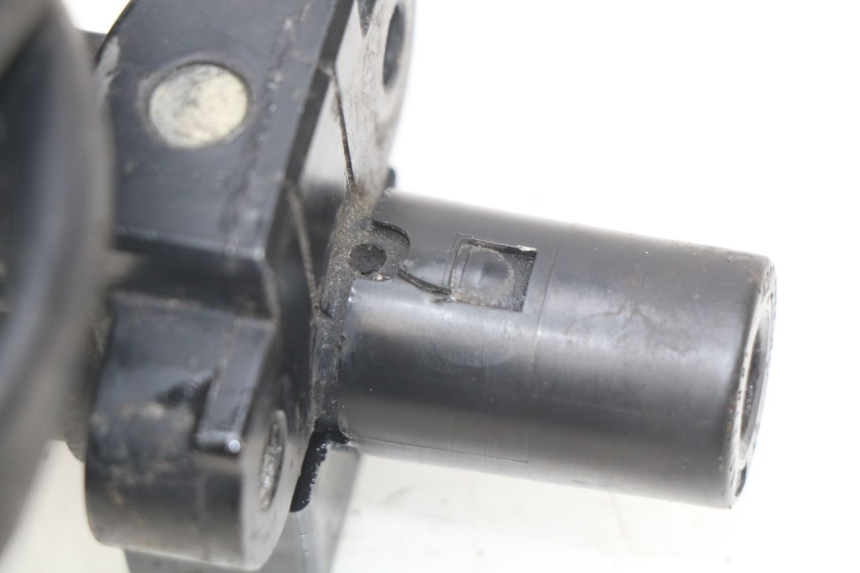 photo de KIT SERRURE CLE NEIMAN HONDA CBR RR FIREBLADE 900 (1992 - 1994) - Détail de la pièce