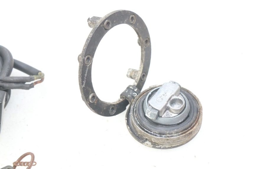 photo de KIT SERRURE CLE NEIMAN HONDA CBR RR FIREBLADE 900 (1992 - 1994) - Détails caractéristiques