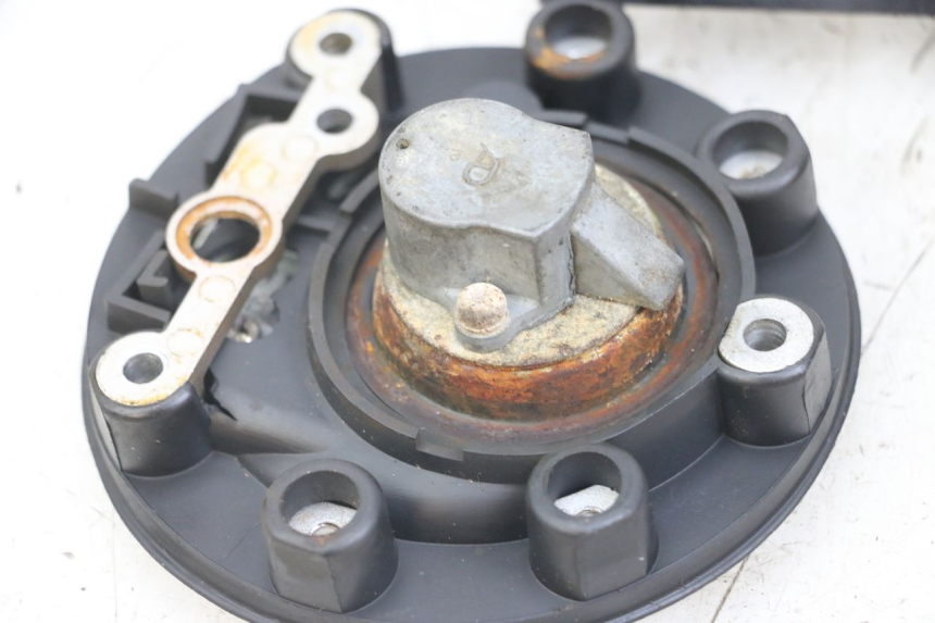 photo de KIT SERRURE CLE NEIMAN YAMAHA FJ 3CX 1200 (1986 - 1996) - Points de fixation