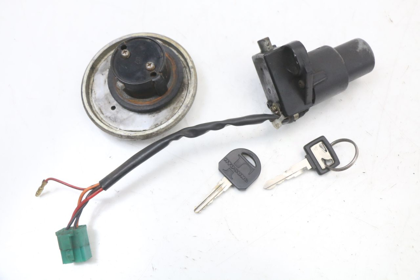 photo de KIT SERRURE CLE NEIMAN HYOSUNG GF 125 (2001 - 2005) - Zoom état d’usage