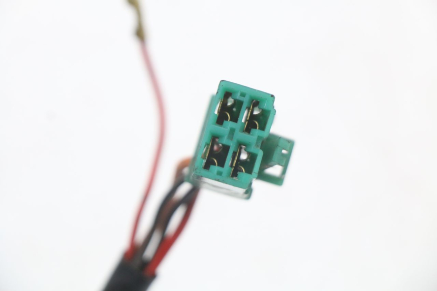 photo de KIT SERRURE CLE NEIMAN HYOSUNG GF 125 (2001 - 2005) - Points de fixation