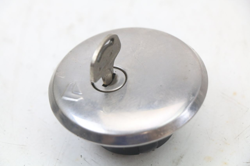 photo de Ensemble de serrure avec clé Neiman SUZUKI GN 125 (1997 - 2000) - Détails caractéristiques