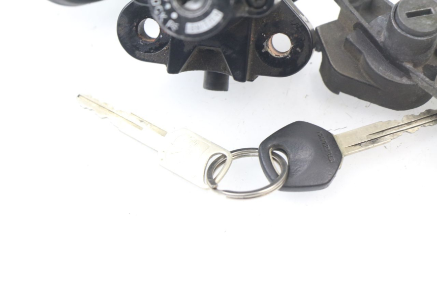 photo de KIT SERRURE CLE NEIMAN SUZUKI GSF N BANDIT 600 (1996 - 1999) - Zoom composants