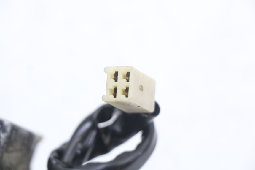 photo de KIT SERRURE CLE NEIMAN SUZUKI GSX E 250 (1982 - 1983) - Points de fixation