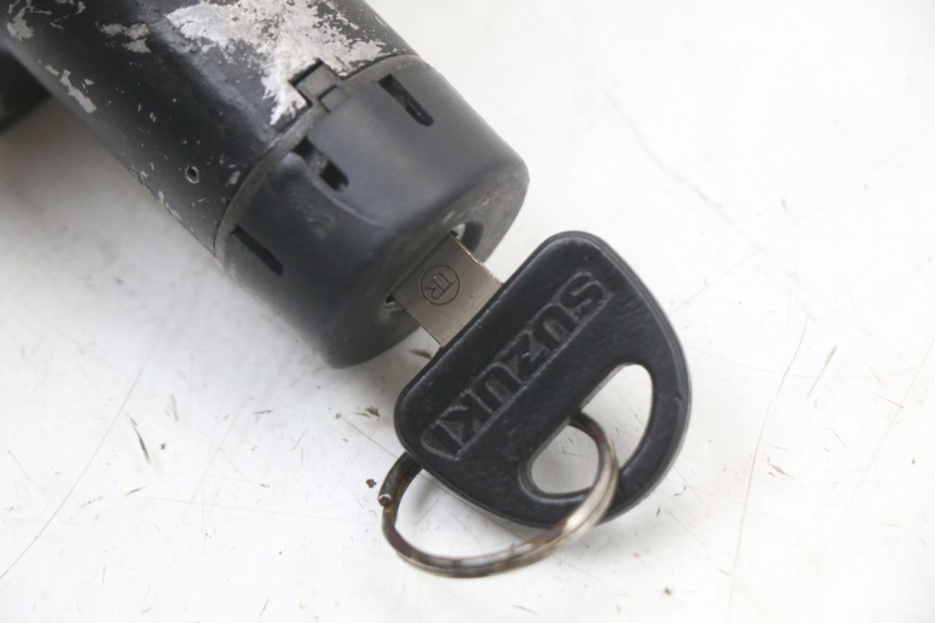 photo de KIT SERRURE CLE NEIMAN SUZUKI GSX E 250 (1982 - 1983) - Pièce contrôlée