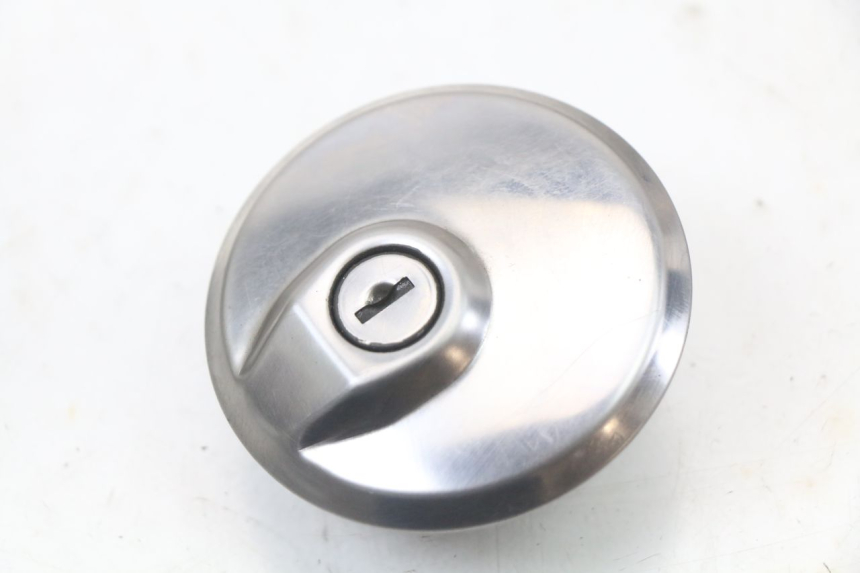 photo de KIT SERRURE CLE NEIMAN SUZUKI GZ MARAUDER 125 (1998 - 2004) - Marquages et références