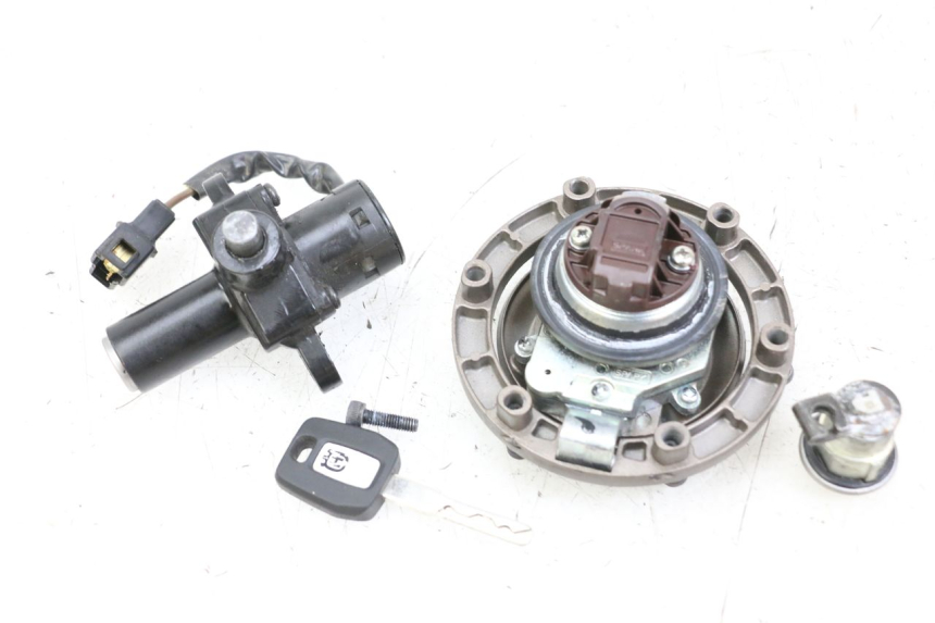 photo de KIT SERRURE CLE NEIMAN HUSQVARNA SVARTPILEN 401 (2018 - 2023) - Autre angle de vue