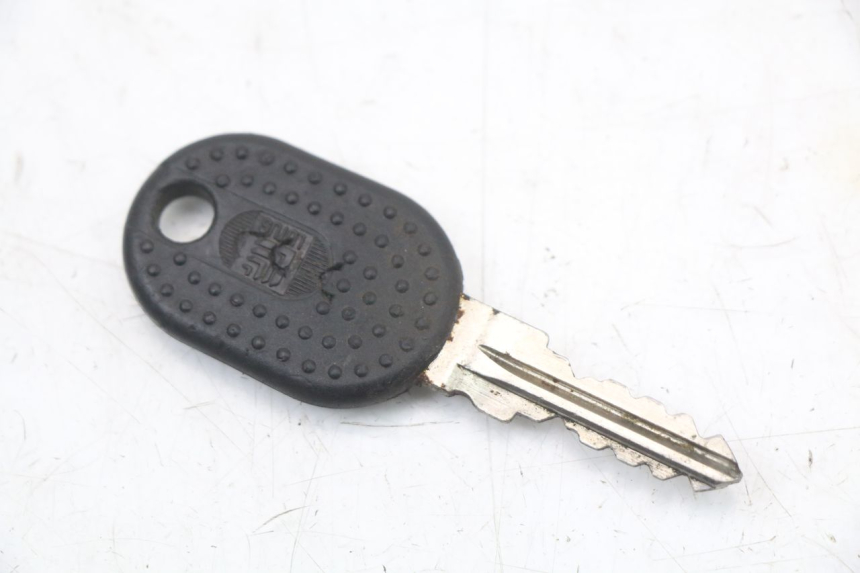 photo de KIT SERRURE CLE NEIMAN PIAGGIO LIBERTY 4T 50 (2004 - 2008) - Zoom état d’usage