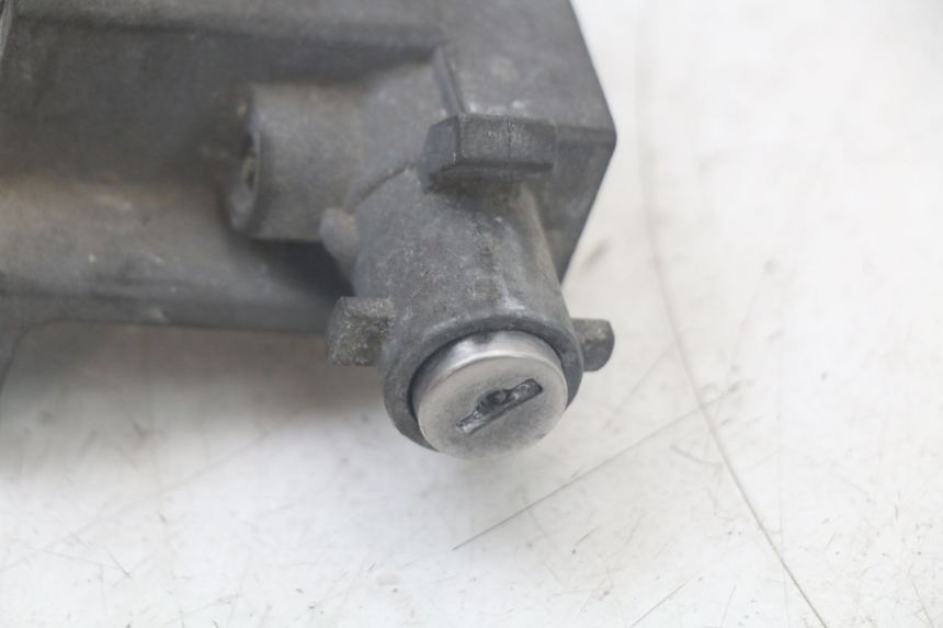photo de KIT SERRURE CLE NEIMAN KYMCO LIKE 125 (2009 - 2016) - Autre angle de vue