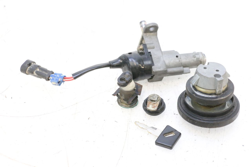 photo de KIT SERRURE CLE NEIMAN KEEWAY MATRIX RX9 125 (2006 - 2007) - Pièce contrôlée