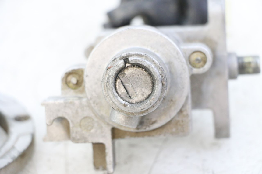 photo de KIT SERRURE CLE NEIMAN PEUGEOT SPEEDFIGHT 3 LC 2T 50 (2009 - 2015) - Pièce contrôlée