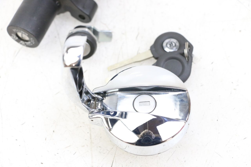 photo de KIT SERRURE CLE NEIMAN ROYAL ENFIELD CONTINENTAL GT 650 (2019 - 2024) - Vue d’ensemble