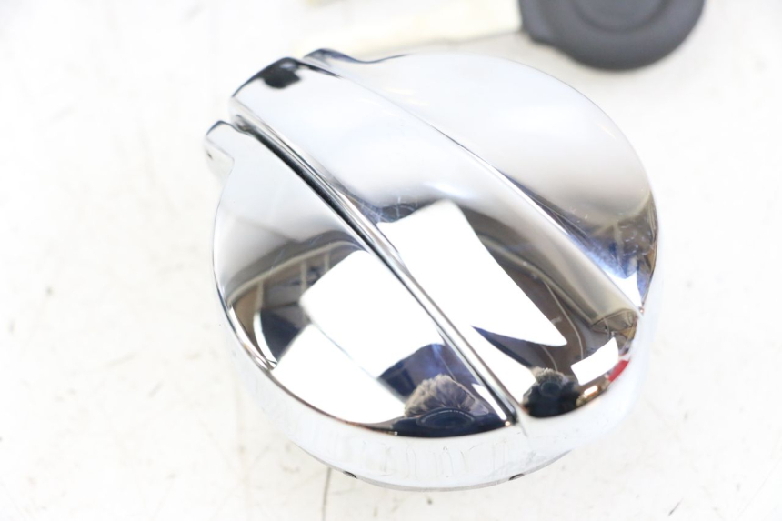 photo de KIT SERRURE CLE NEIMAN ROYAL ENFIELD CONTINENTAL GT 650 (2019 - 2024) - État de surface