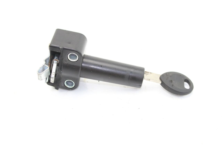 photo de KIT SERRURE CLE NEIMAN YAMAHA SLIDER NAKED 50 (2004 - 2018) - Zoom état d’usage