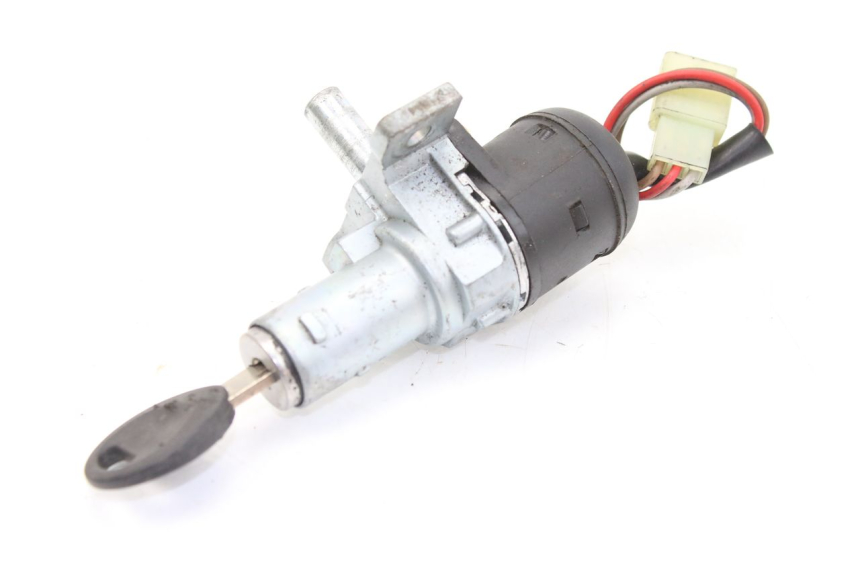 photo de KIT SERRURE CLE NEIMAN YAMAHA SLIDER NAKED 50 (2004 - 2018) - Vue d’ensemble