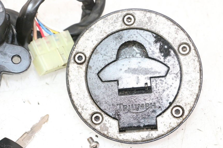 photo de KIT SERRURE CLE NEIMAN TRIUMPH SPRINT 900 (1995 - 1998) - Vue produit